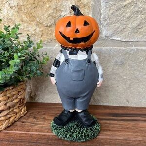 🆕 Pumpkin 🎃 Man Halloween 12" H Resin Decor!